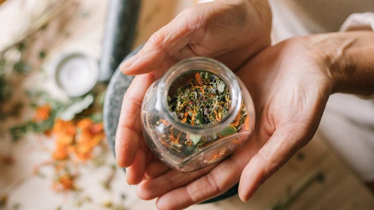 髮泥髮蠟的專業選擇與使用指南